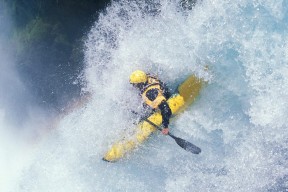 开云体育APP下载-独行侠绝境收割凯尔特人，霍勒迪万次助攻铸就悲情里程碑