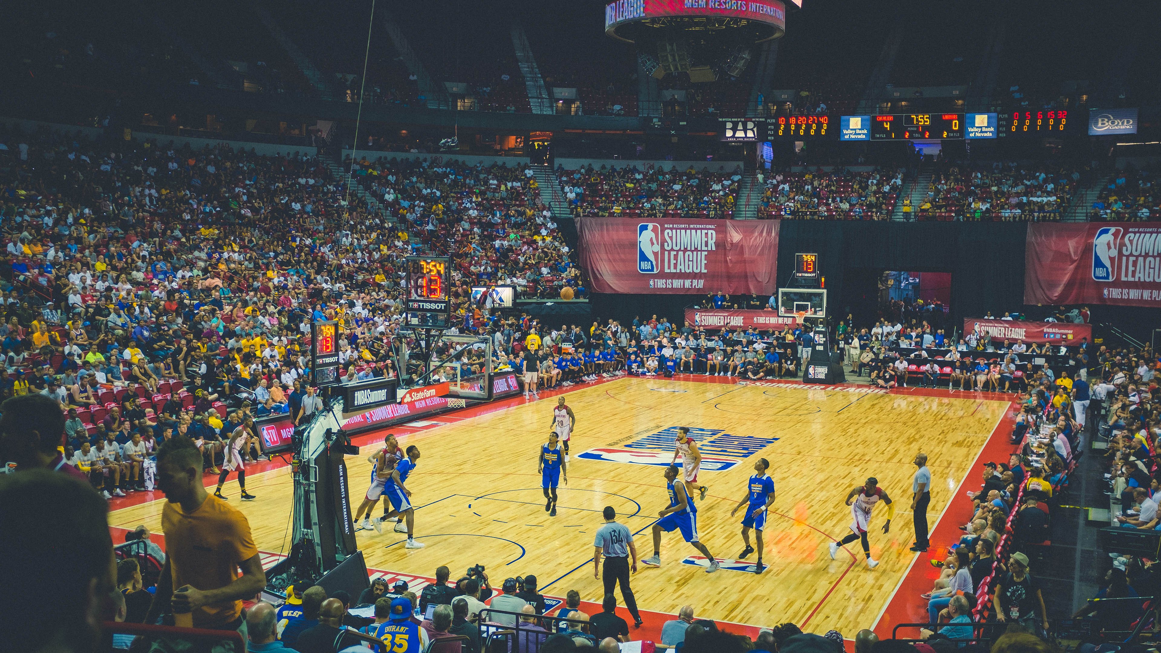 马克西带动全队节奏,快船粉碎黄蜂