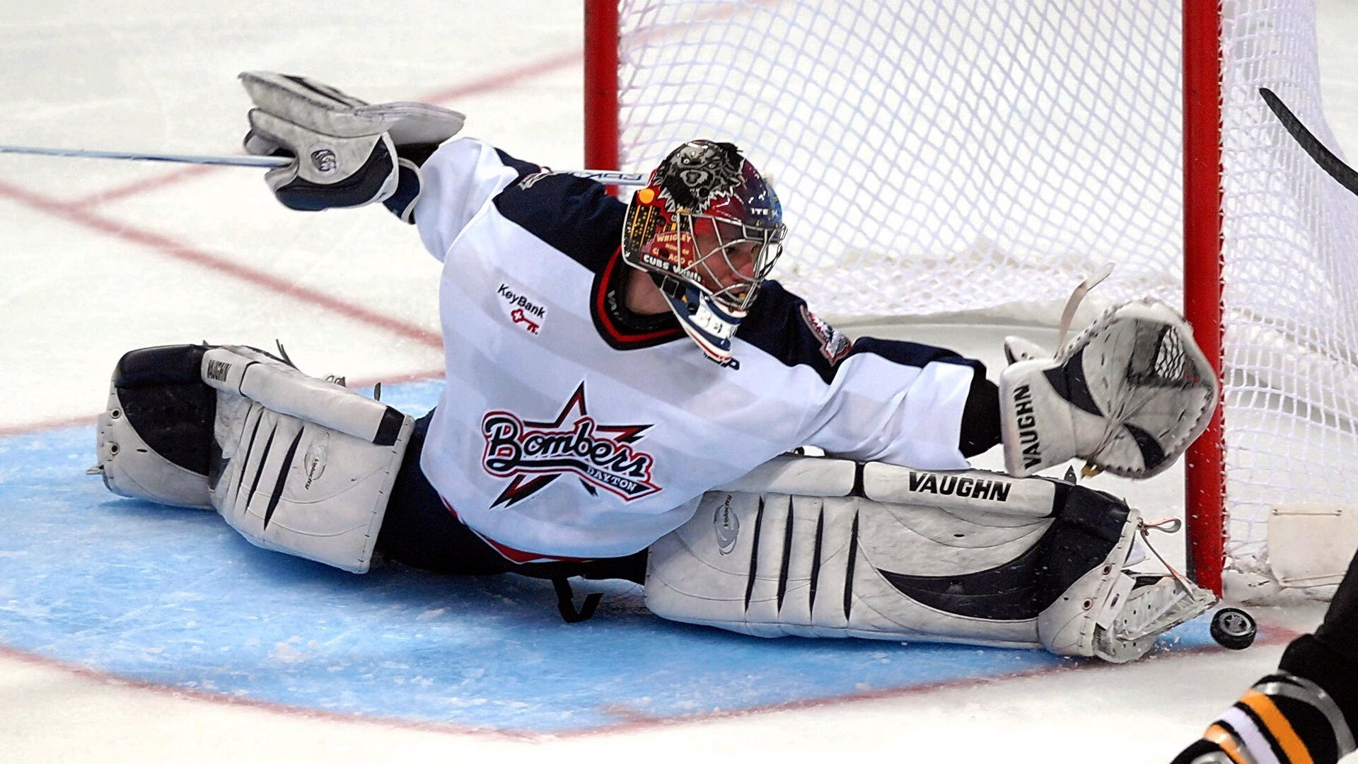 沙特打穿奥地利，奥纳纳成为关键先生，当足球成为地缘政治的棋盘