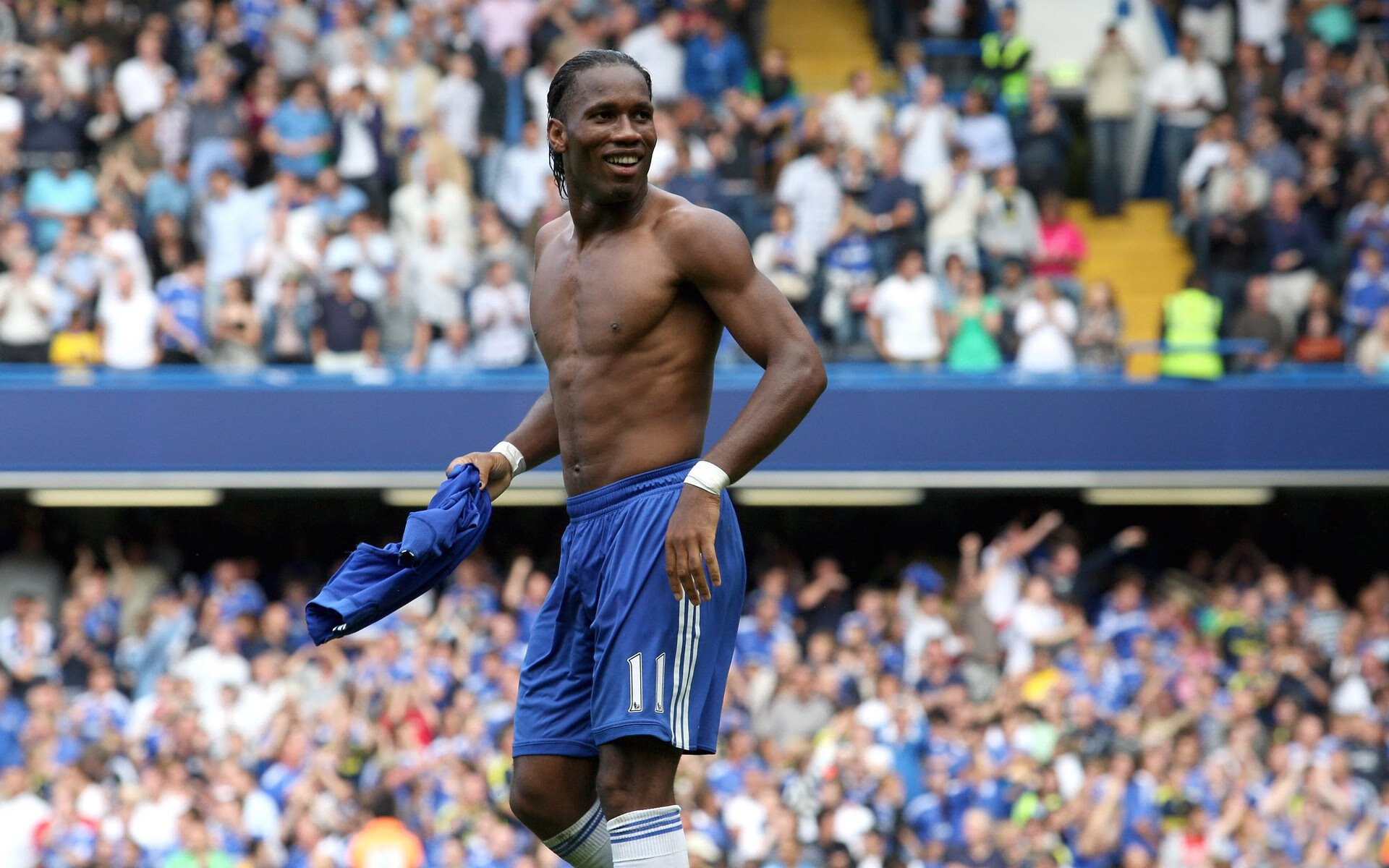 劳塔罗的东方舞步，当中国足球遇上苏格兰高地风